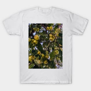 Green apple tree T-Shirt